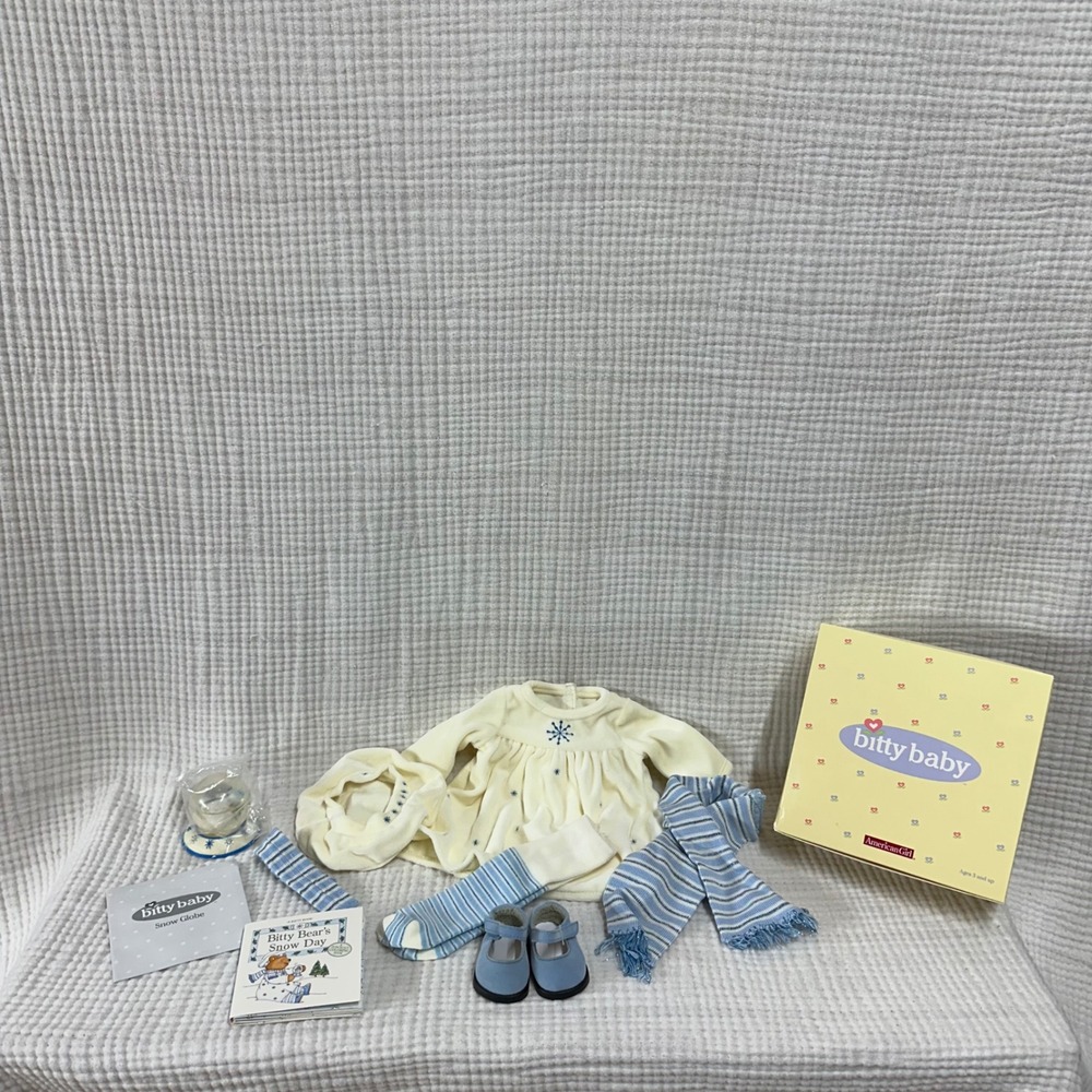 American Girl Bitty Baby Winter Wonderland set Complete Snow Globe-Retired NIB